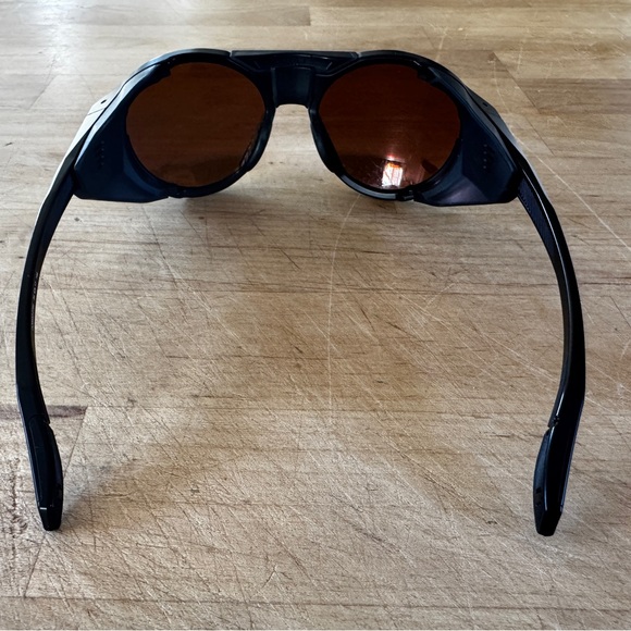 Oakley Black Clifden Sunglasses with Gold Lenses - Picture 6 of 10